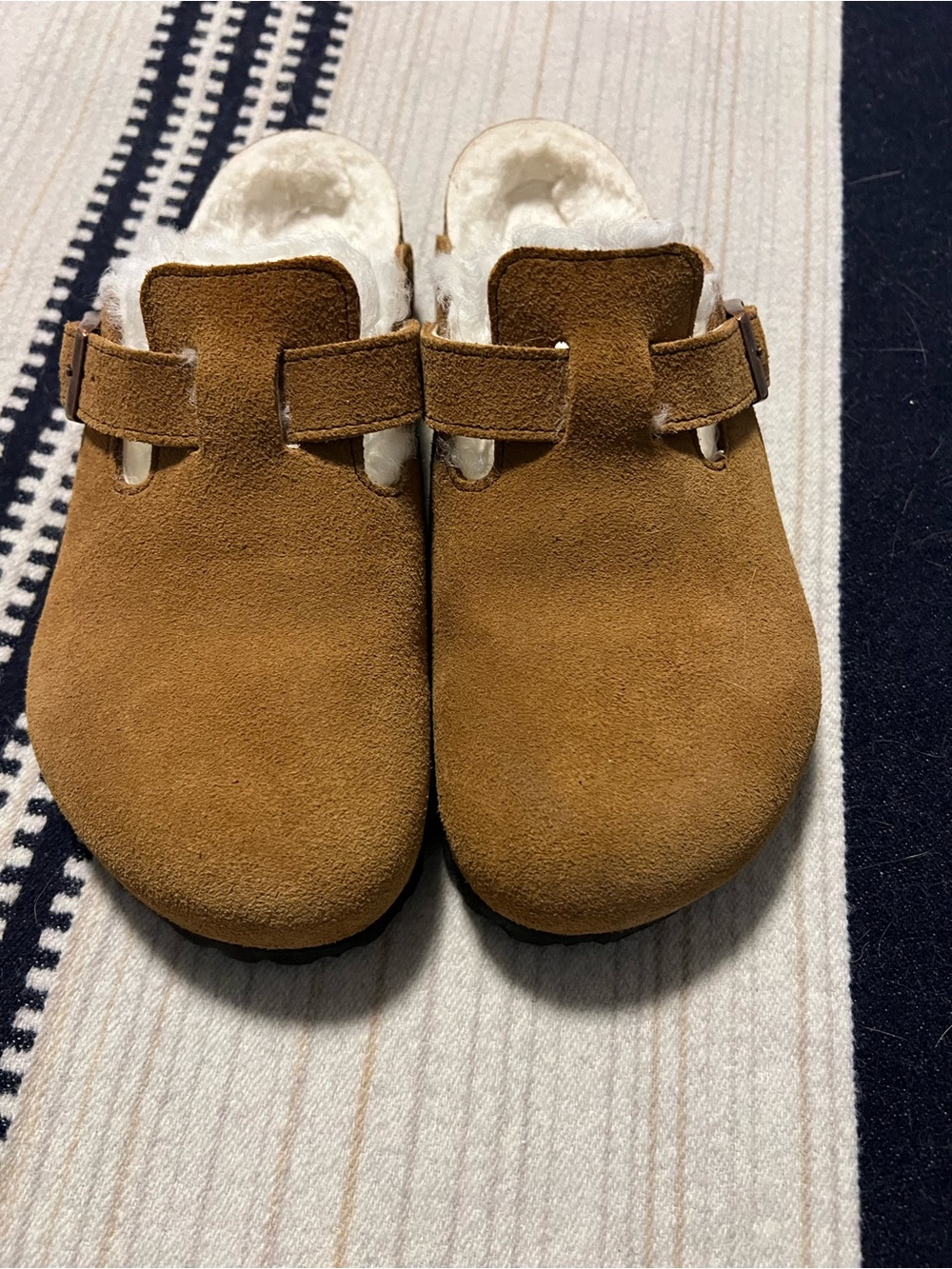 Birkenstock: Boston Shearling Suede Clog - Mink - Size 39 Women - Picture 5 of 12